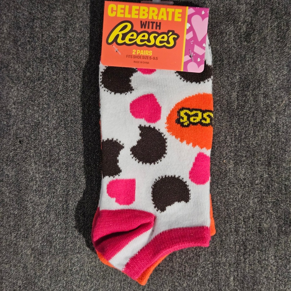Reese's Peanut Butter Cup 2 Pack Ankle Socks Women Shoe Size 5-9.5 Hearts New